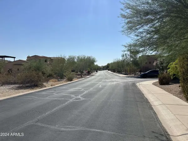 18365 W PORTER Drive #72, Goodyear, AZ 85338