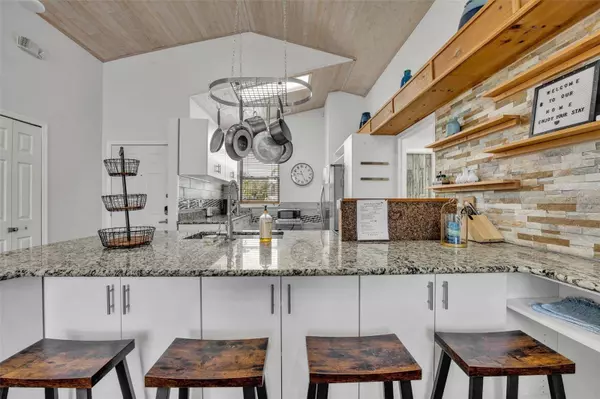 8601 CAVENDISH DR, Kissimmee, FL 34747