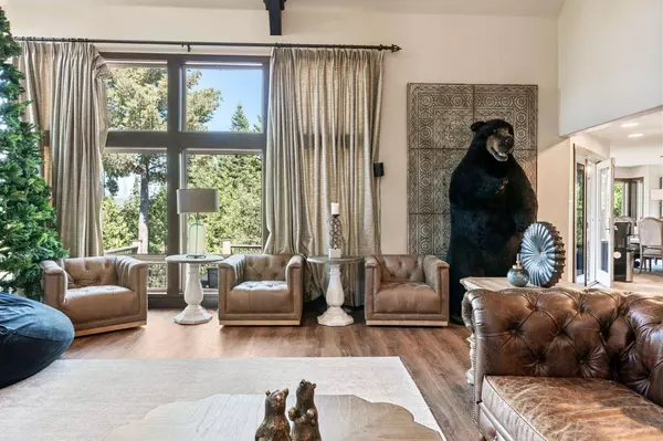 42371 Pinnacle Lane, Shaver Lake, CA 93664