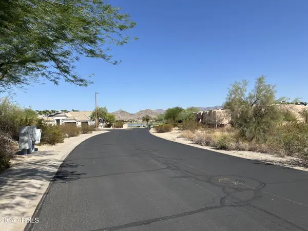 18365 W PORTER Drive #72, Goodyear, AZ 85338