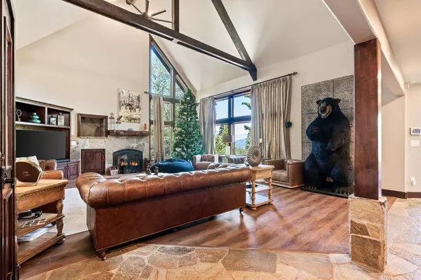 42371 Pinnacle Lane, Shaver Lake, CA 93664