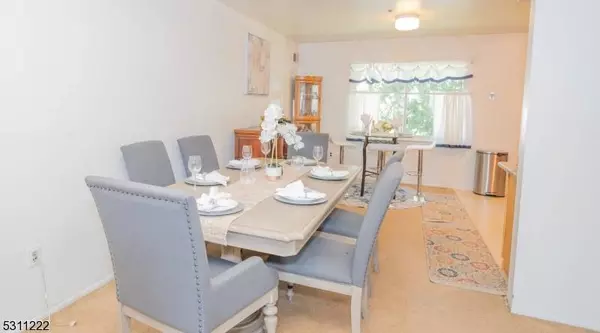 615 Van Buren Ave, Linden City, NJ 07036