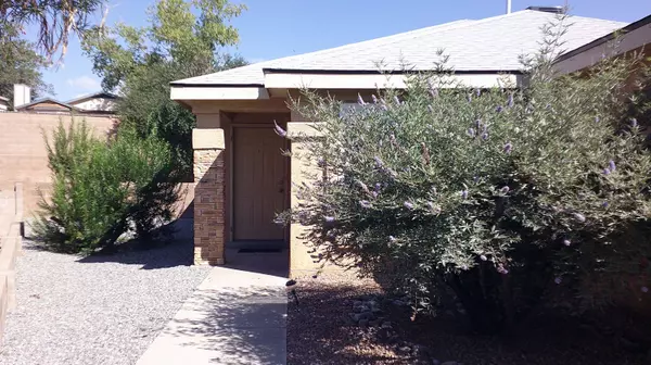 1465 Penasco RD NE, Rio Rancho, NM 87144