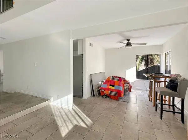 4870 Summerhill Road, Las Vegas, NV 89121