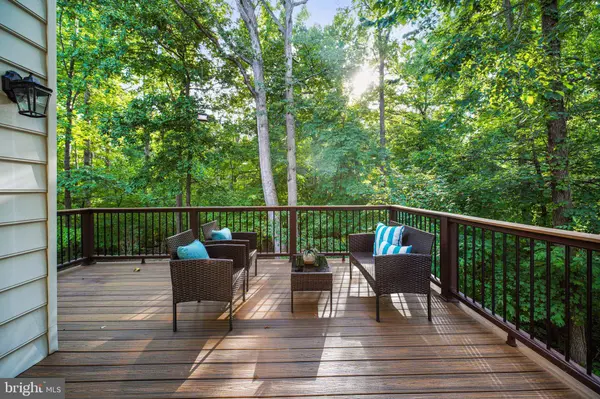 12118 WALNUT BRANCH RD, Reston, VA 20194