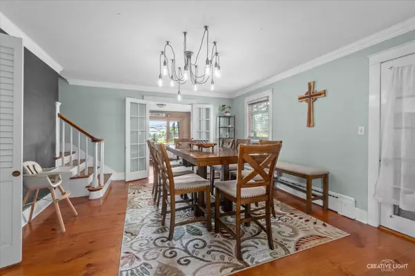 3S701 Deerpath RD, North Aurora, IL 60542