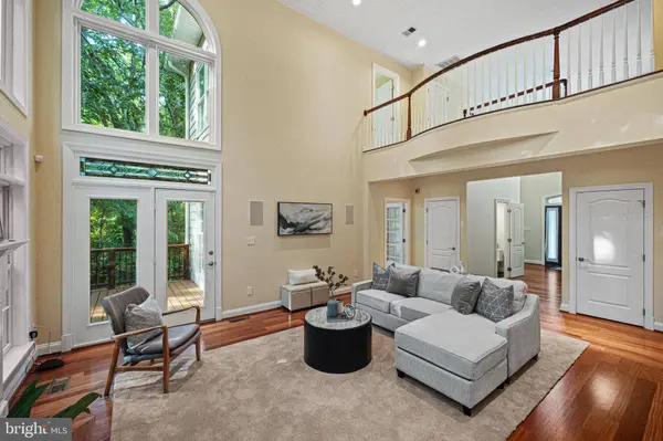 12118 WALNUT BRANCH RD, Reston, VA 20194