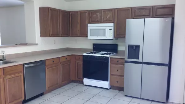 1465 Penasco RD NE, Rio Rancho, NM 87144