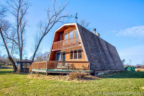 61160 34th Avenue, Bangor, MI 49013