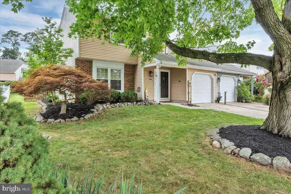 166 STRATTON LN, Mount Laurel, NJ 08054