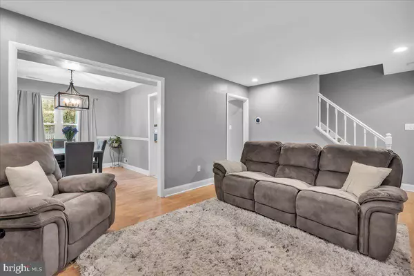 166 STRATTON LN, Mount Laurel, NJ 08054