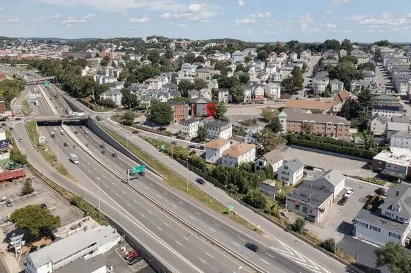 17 Ward St, Worcester, MA 01610