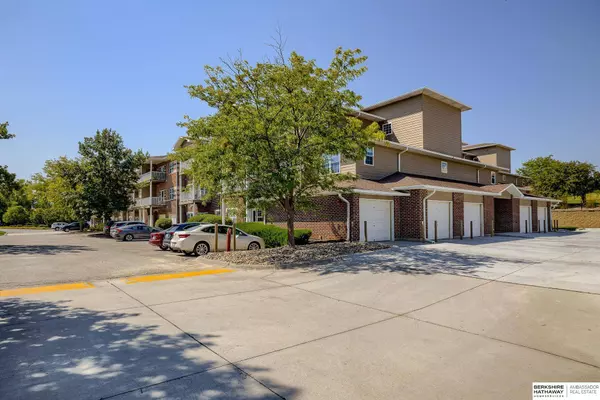 3310 N 147 Court  #2105, Omaha, NE 68116