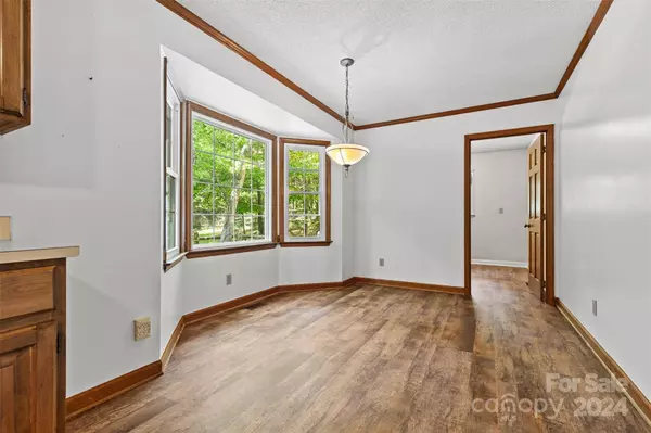 6301 Dougherty DR, Charlotte, NC 28213