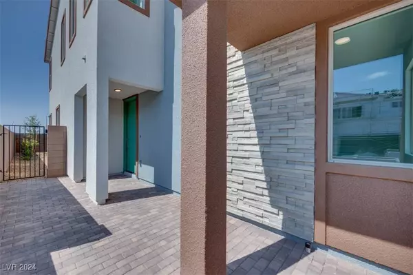 1121 Azure Jay Avenue, North Las Vegas, NV 89084