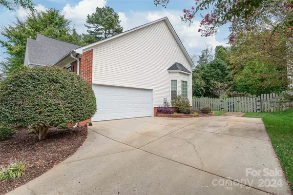 11615 Crossroads PL, Concord, NC 28025