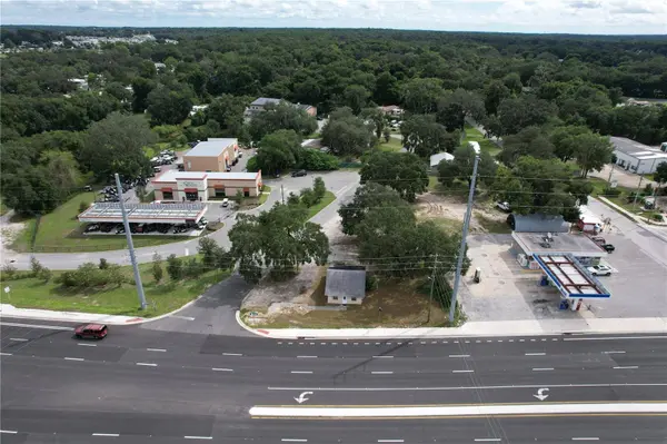 138 W HERMOSA ST, Lady Lake, FL 32159