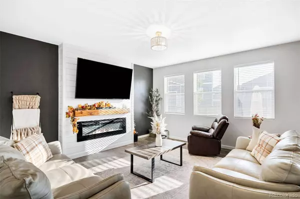 422 Sunset CT, Fort Lupton, CO 80621