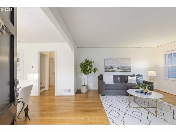 3890 SW 94TH AVE, Portland, OR 97225