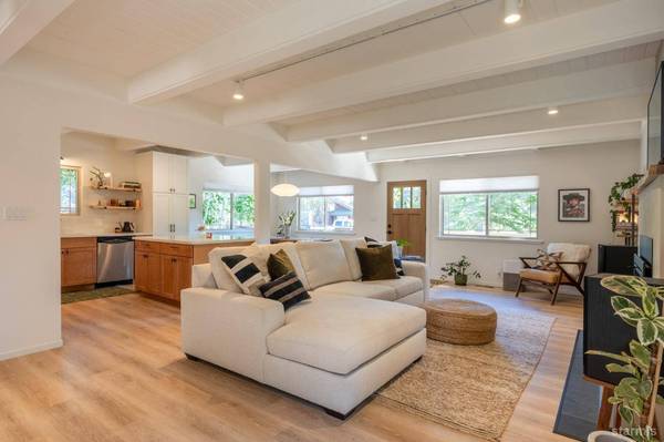 1584 Plateau Circle, South Lake Tahoe, CA 96150