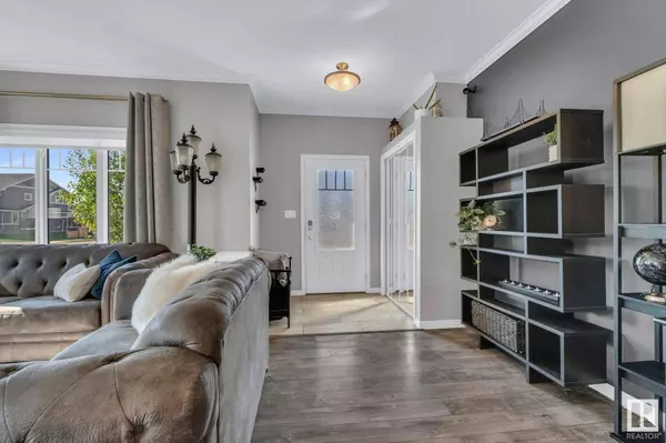 4053 CHAPPELLE GREEN GR SW, Edmonton, AB T6W 4B4