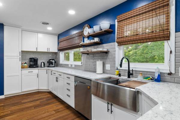 625 Betty DR, Christiansburg, VA 24073