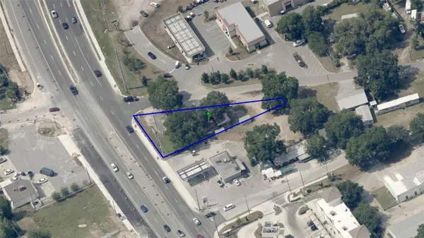 138 W HERMOSA ST, Lady Lake, FL 32159