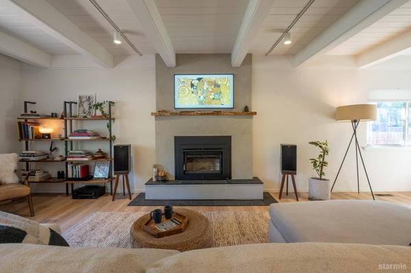 1584 Plateau Circle, South Lake Tahoe, CA 96150