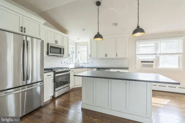 7121 OLD EASTON RD, Pipersville, PA 18947