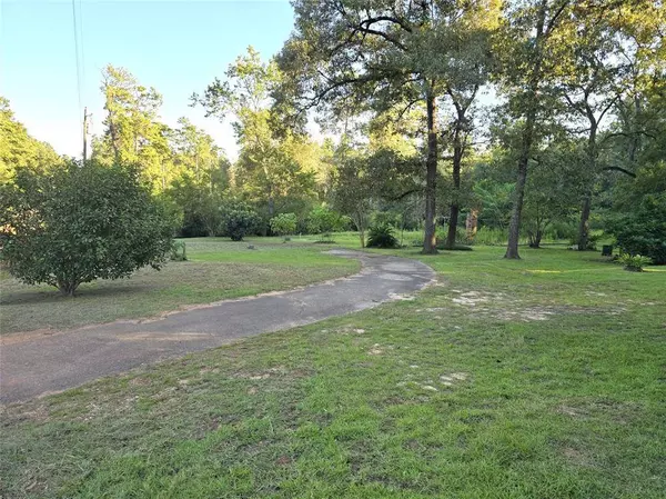 654 The Ole Don RD, Livingston, TX 77351