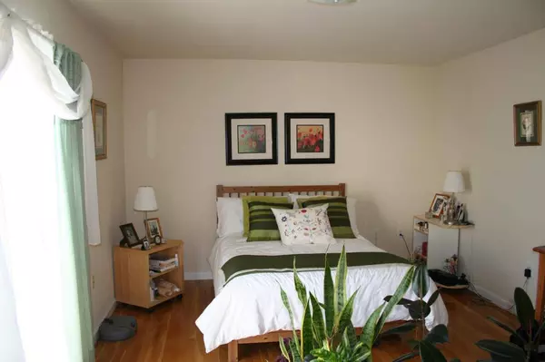 217-223 Pearl St, Branchburg Twp., NJ 08853