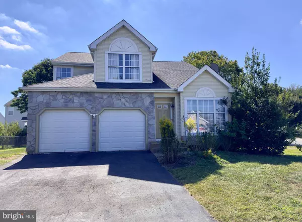 16 BAILLY DR, Burlington, NJ 08016