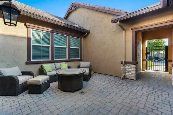 4386 E Leroy St, Gilbert, AZ 85295-0064