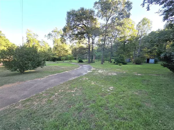 654 The Ole Don RD, Livingston, TX 77351