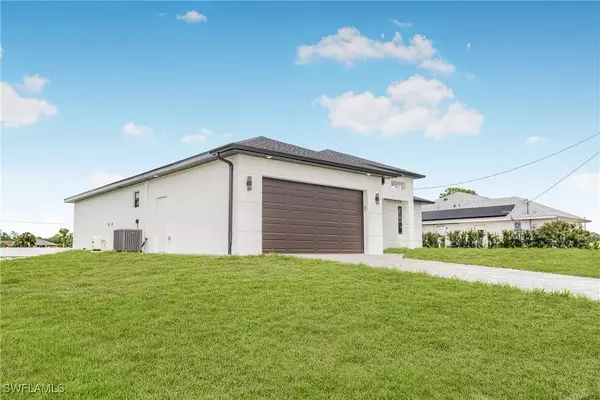 741 Phelps ST E, Lehigh Acres, FL 33974