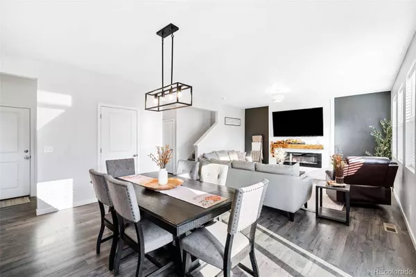 422 Sunset CT, Fort Lupton, CO 80621