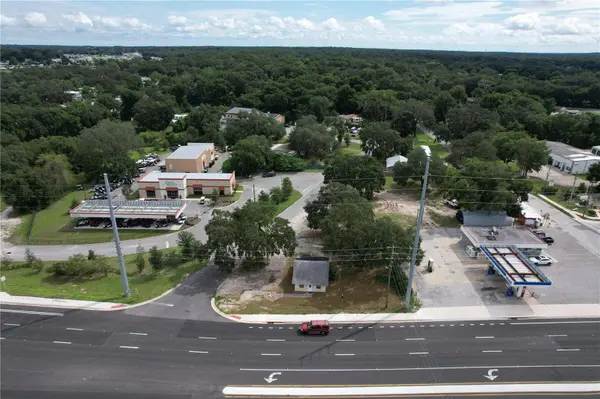 138 W HERMOSA ST, Lady Lake, FL 32159