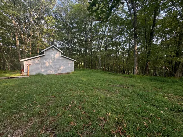292 Shady Oaks Dr E, Saylorsburg, PA 18353-8104