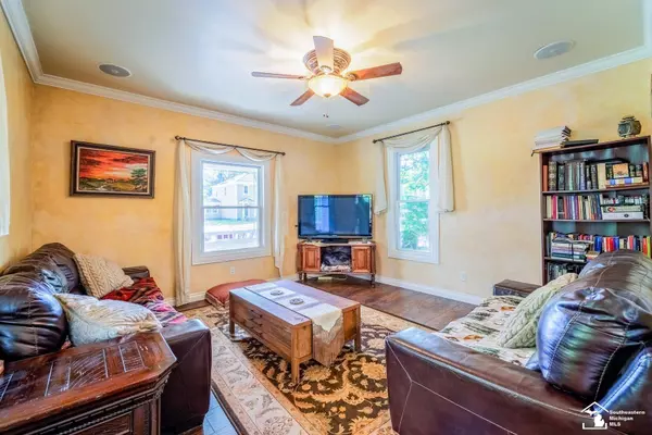 98 N Norwood Street, Hillsdale, MI 48292