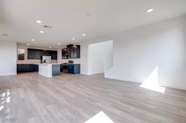 1121 Azure Jay Avenue, North Las Vegas, NV 89084