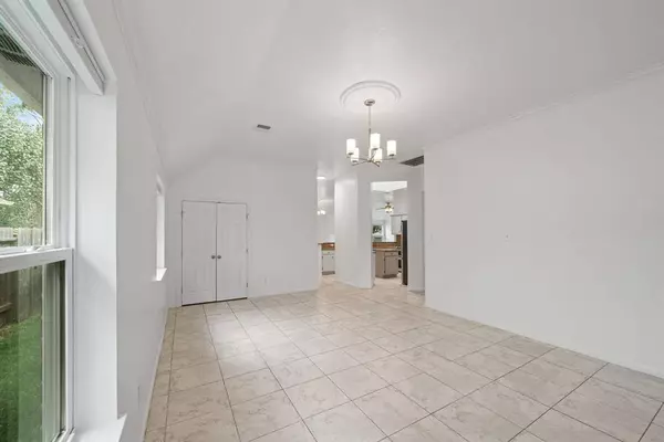 4514 Topaz Trail DR, Sugar Land, TX 77479