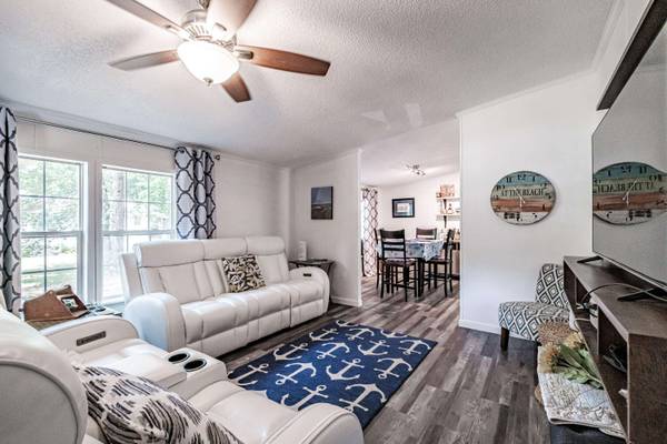 4 Pine Cone DR, Alfred, ME 04002