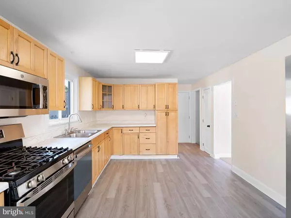 2111 CAROL DR, Wilmington, DE 19808