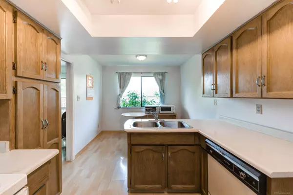 12366 GREENLAND DR, Richmond, BC V6V 2A8