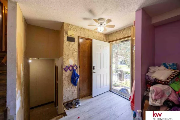 14404 Cedar Circle, Omaha, NE 68144