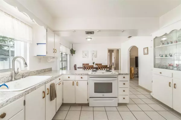 4015 W CASS ST, Tampa, FL 33609