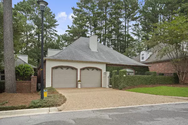 38 Acadian Cir., Hattiesburg, MS 39402