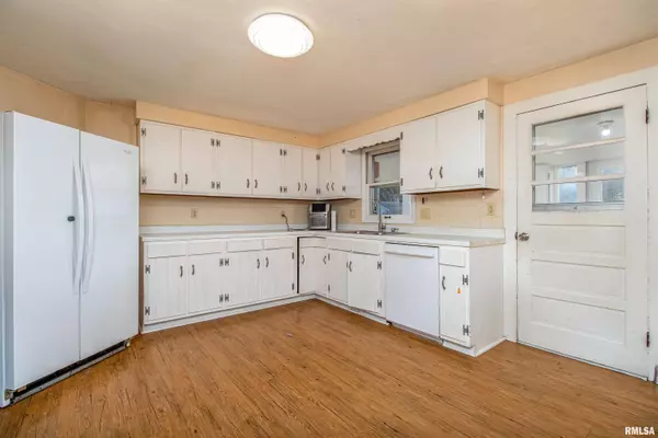 503 W 1ST ST, Geneseo, IL 61254