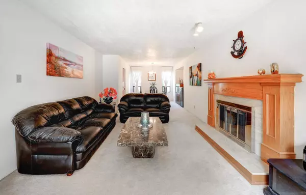 12366 GREENLAND DR, Richmond, BC V6V 2A8