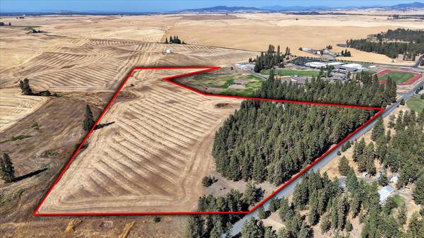 30114 S North Pine Creek Rd, Spangle, WA 99031